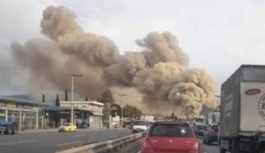 Φωτιά σε επιχείρηση διαχείρισης αποβλήτων στον Ασπρόπυργο